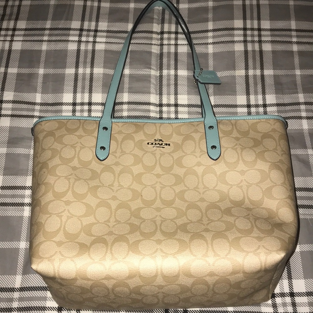 Coach Tote shoulder Bag Baby Blue n Beige
